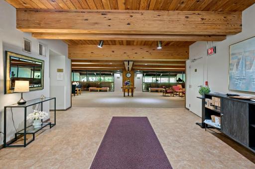 12600 Parkwood Drive, 316, Burnsville, MN 55337