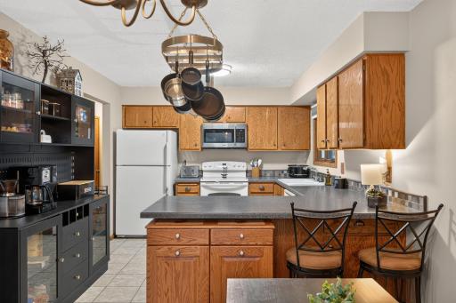 13616 W 137th Place, Burnsville, MN 55337