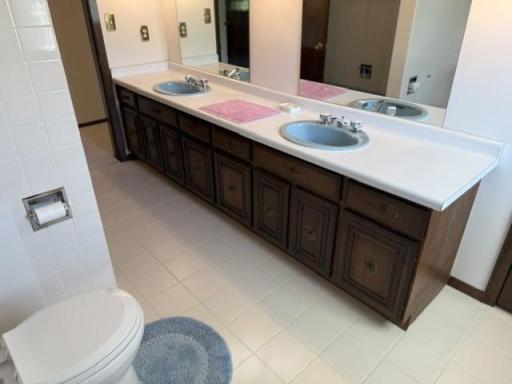 double sink bathroom upstairs
