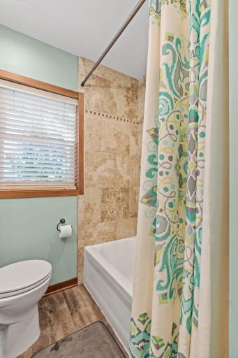 36-web-or-mls-3120 Lower 147th St W-36.jpg