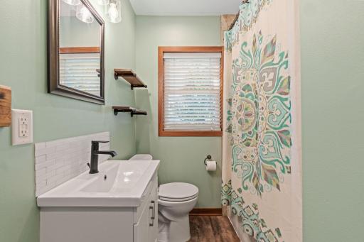 34-web-or-mls-3120 Lower 147th St W-34.jpg