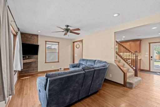 18-web-or-mls-3120 Lower 147th St W-18.jpg