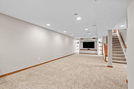 45-web-or-mls-3120 Lower 147th St W-45.jpg