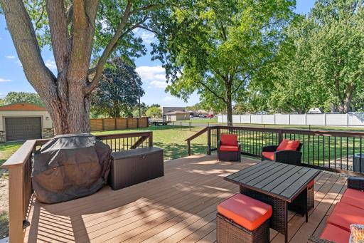 17-web-or-mls-3120 Lower 147th St W-17.jpg