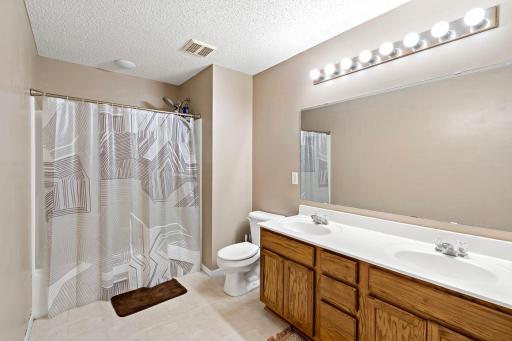5403 Elm Grove Avenue, New Hope, MN 55428