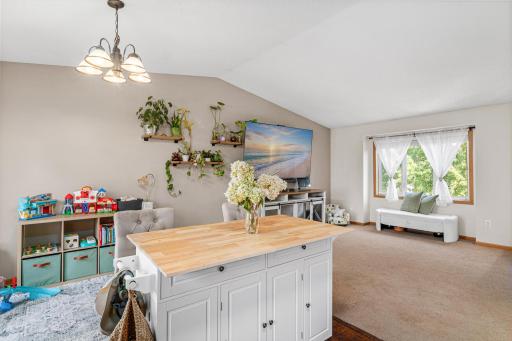 4762 Blanding Ct-10.jpg