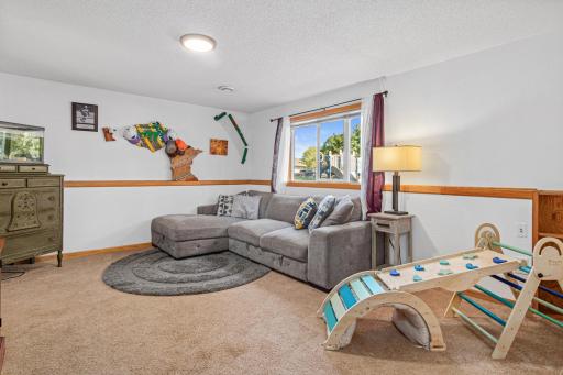 4762 Blanding Ct-11.jpg