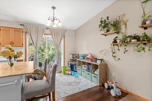 4762 Blanding Ct-13.jpg