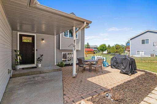 4762 Blanding Ct-26.jpg