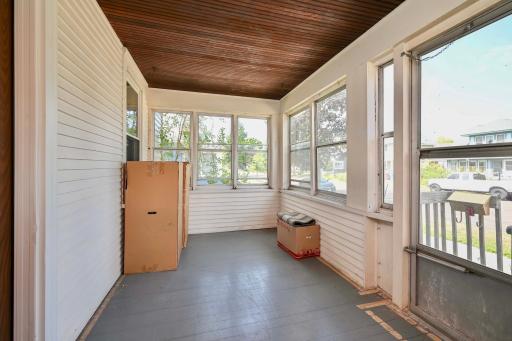 317 E Howard Street, Winona, MN 55987