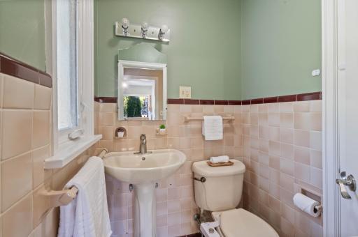 4631 London Road, Duluth, MN 55804