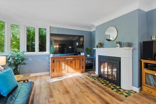 4631 London Road, Duluth, MN 55804
