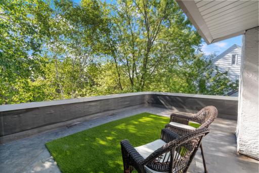 4631 London Road, Duluth, MN 55804