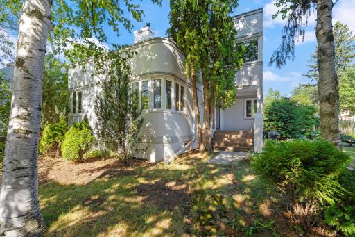 4631 London Road, Duluth, MN 55804