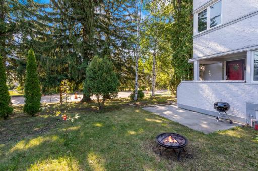 4631 London Road, Duluth, MN 55804