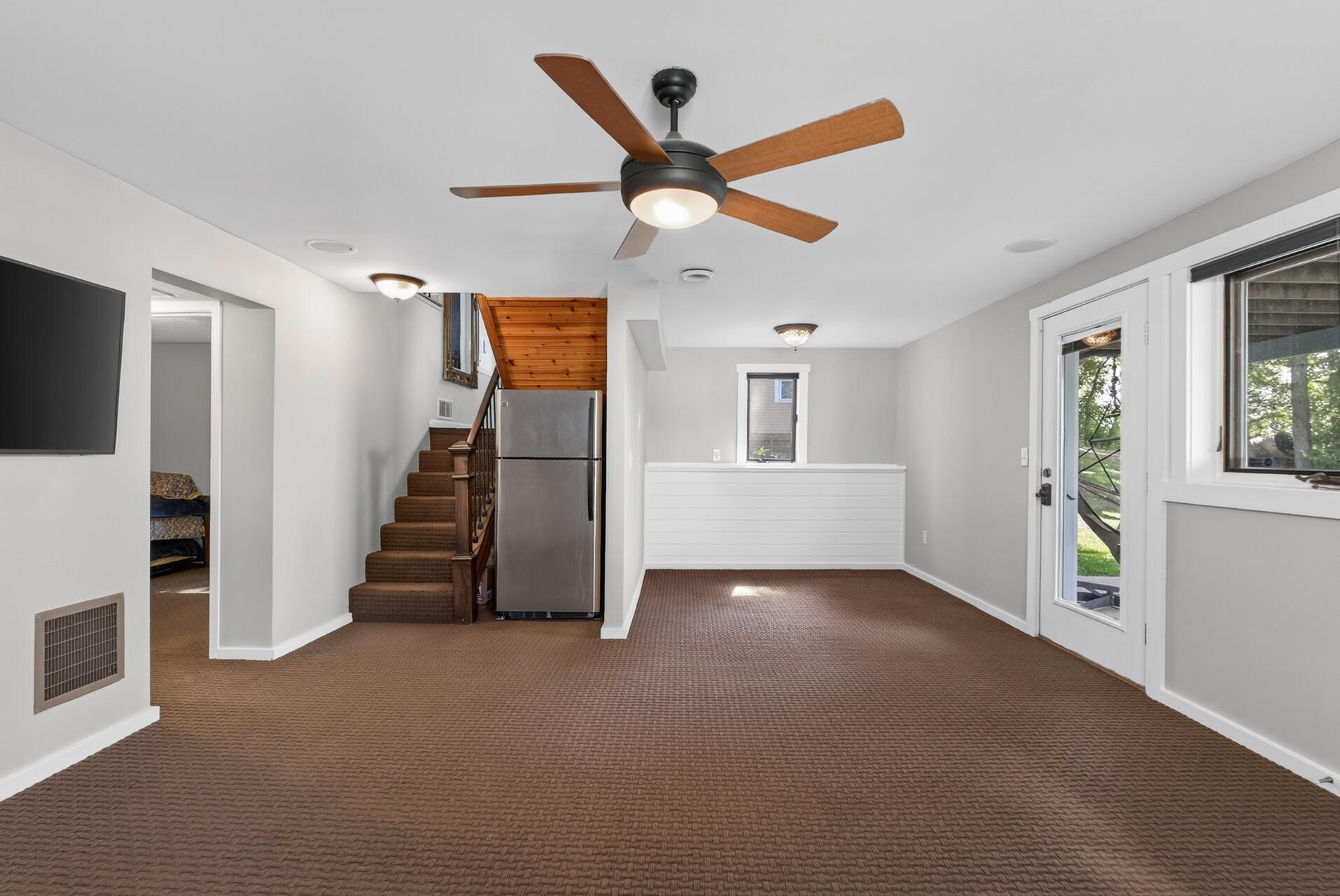 41_2937_Lake_Shore41_mls.jpg