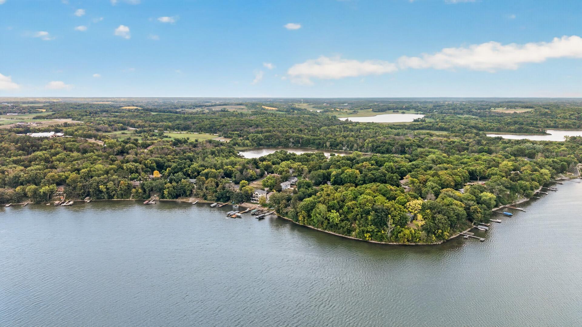 67_2937_Lake_Shore67_mls.jpg