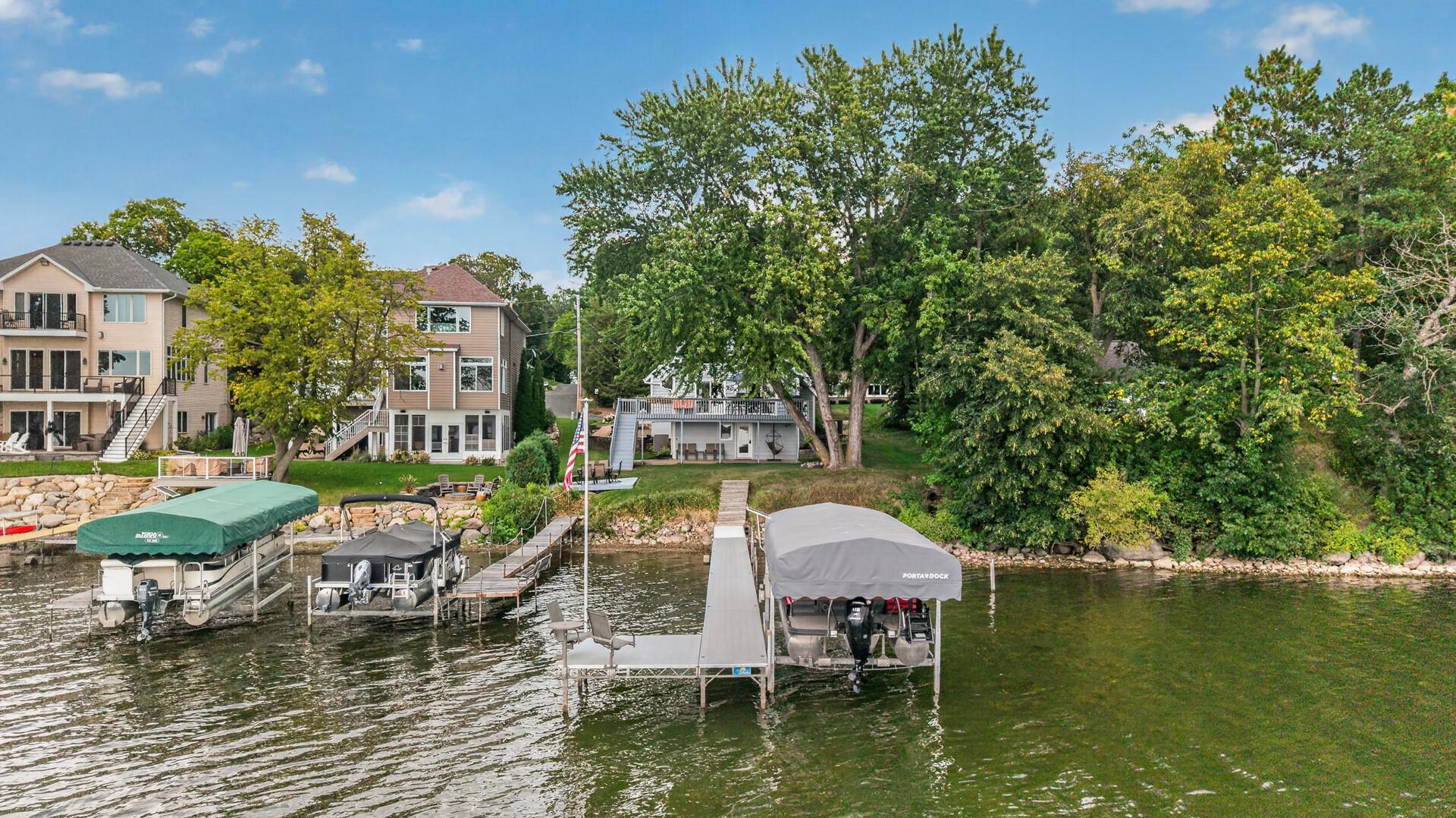 72_2937_Lake_Shore72_mls.jpg