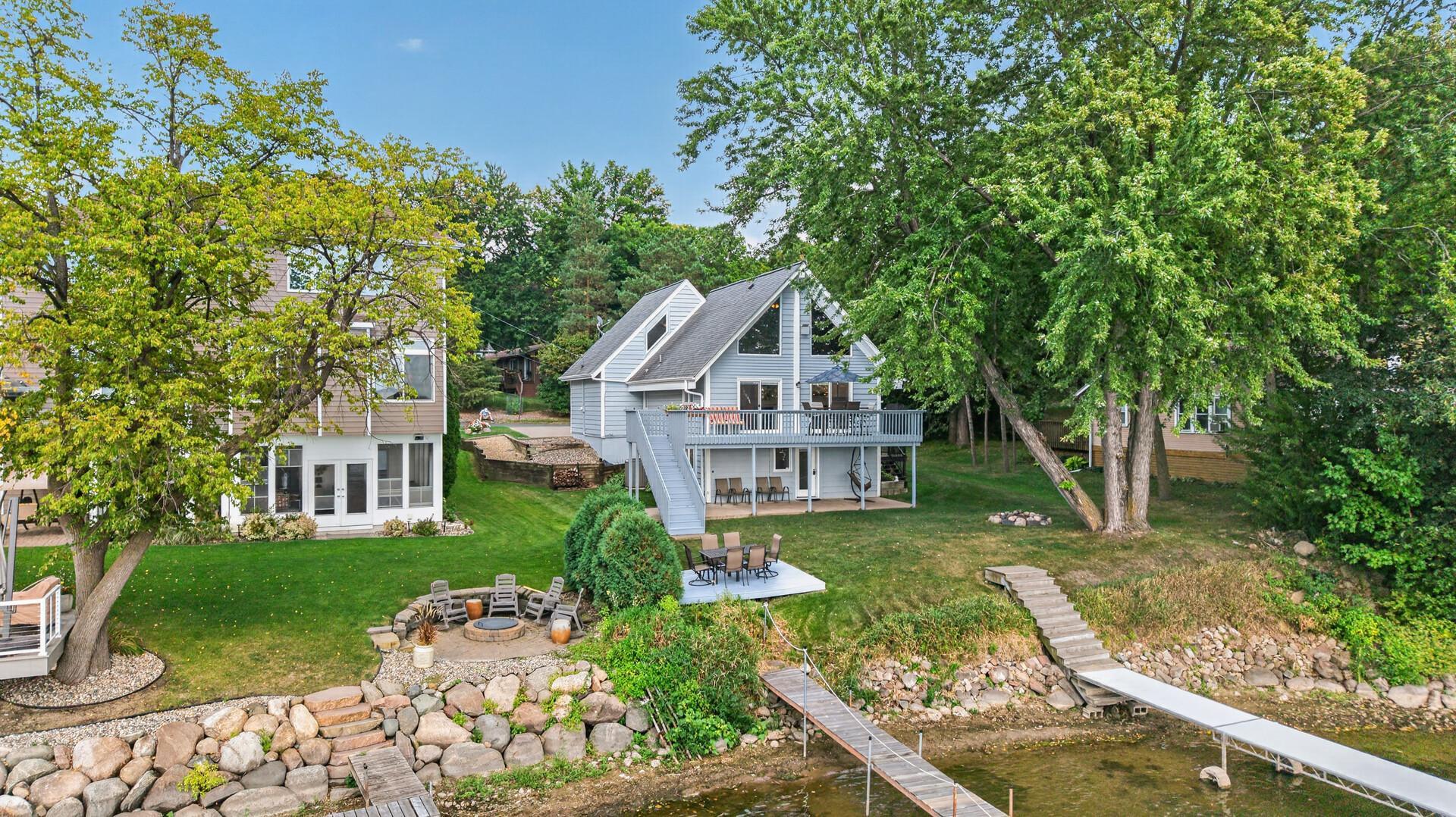 73_2937_Lake_Shore73_mls.jpg
