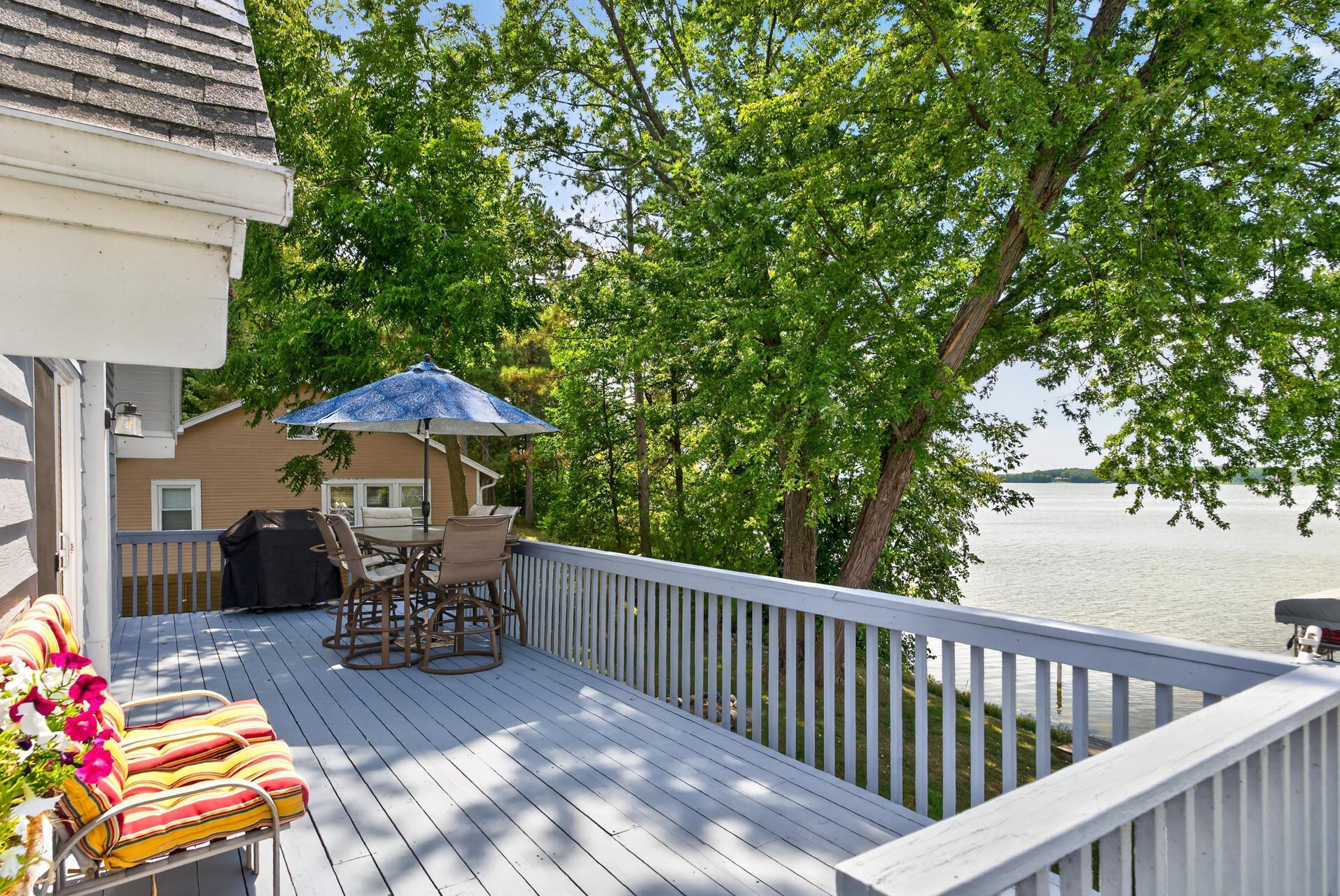 57_2937_Lake_Shore57_mls.jpg