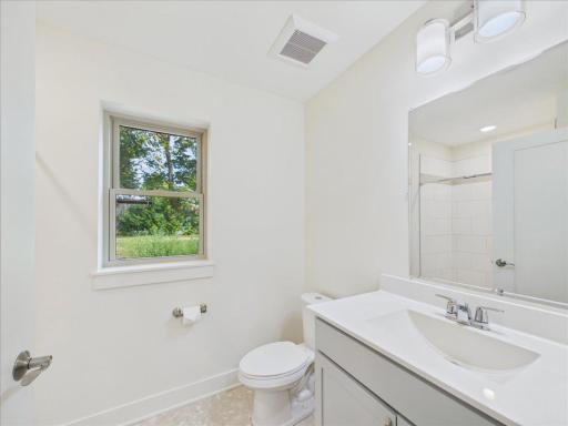 2911 N 4th Street, Minneapolis, MN 55411