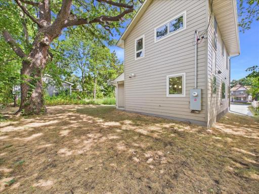 2911 N 4th Street, Minneapolis, MN 55411
