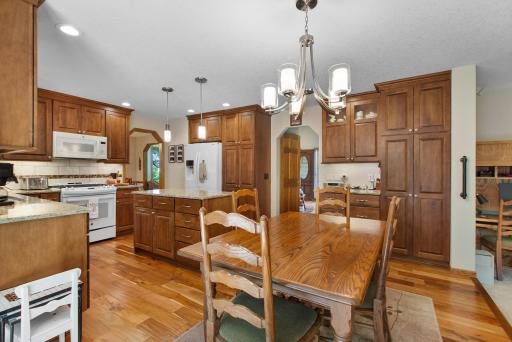 8978 Jewel Avenue S, Cottage Grove, MN 55016