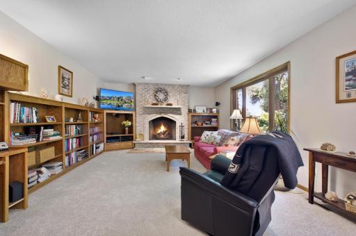 8978 Jewel Avenue S, Cottage Grove, MN 55016