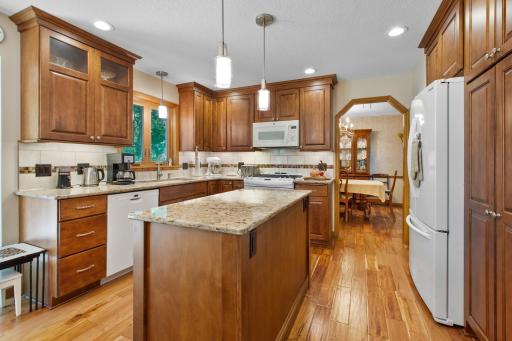 8978 Jewel Avenue S, Cottage Grove, MN 55016