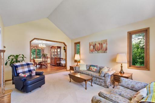 8978 Jewel Avenue S, Cottage Grove, MN 55016