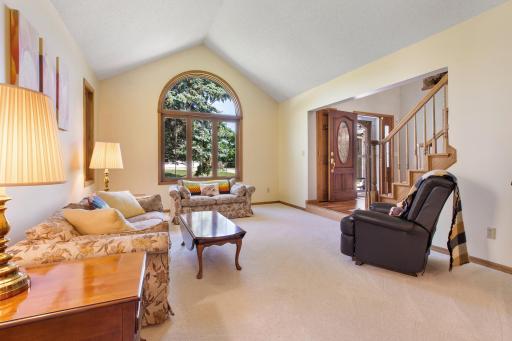 8978 Jewel Avenue S, Cottage Grove, MN 55016