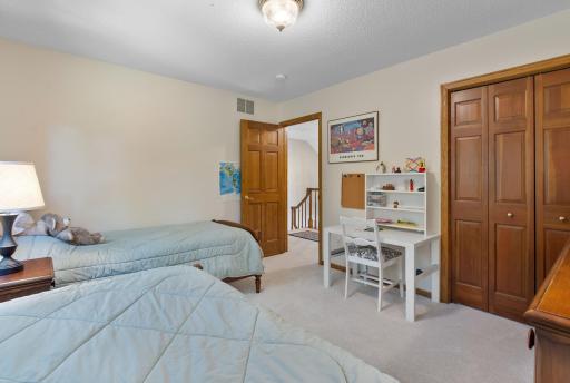 8978 Jewel Avenue S, Cottage Grove, MN 55016