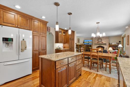 8978 Jewel Avenue S, Cottage Grove, MN 55016
