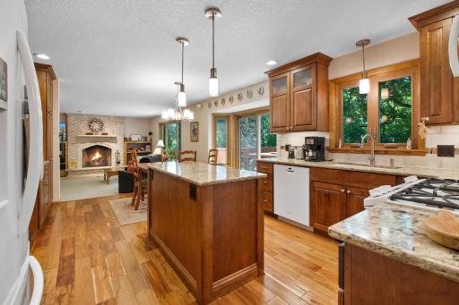 8978 Jewel Avenue S, Cottage Grove, MN 55016