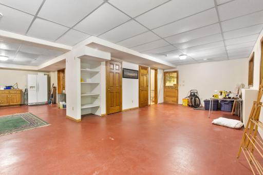 8978 Jewel Avenue S, Cottage Grove, MN 55016