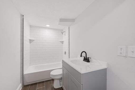 2715 17th Avenue E, North Saint Paul, MN 55109
