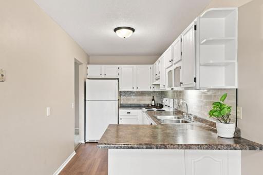 26-print-1716_Woodgate_Lane_Eagan_07699.jpg