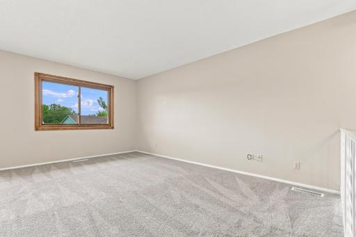 15-print-1716_Woodgate_Lane_Eagan_07654.jpg