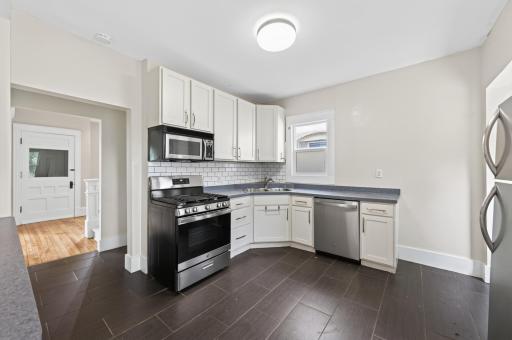 06_2619_Pillsbury_Avenue_S6_mls.jpg