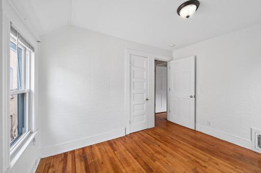 13_2619_Pillsbury_Avenue_S13_mls.jpg