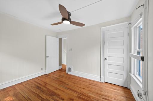 17_2619_Pillsbury_Avenue_S17_mls.jpg