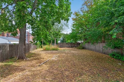 28_2619_Pillsbury_Avenue_S28_mls.jpg