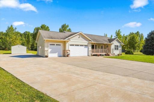 03-Front of Home.jpg