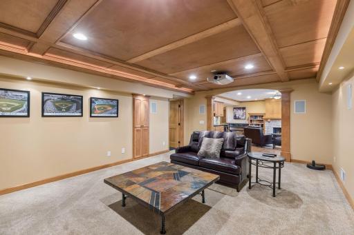 3 Scotch Pine Lane, North Oaks, MN 55127