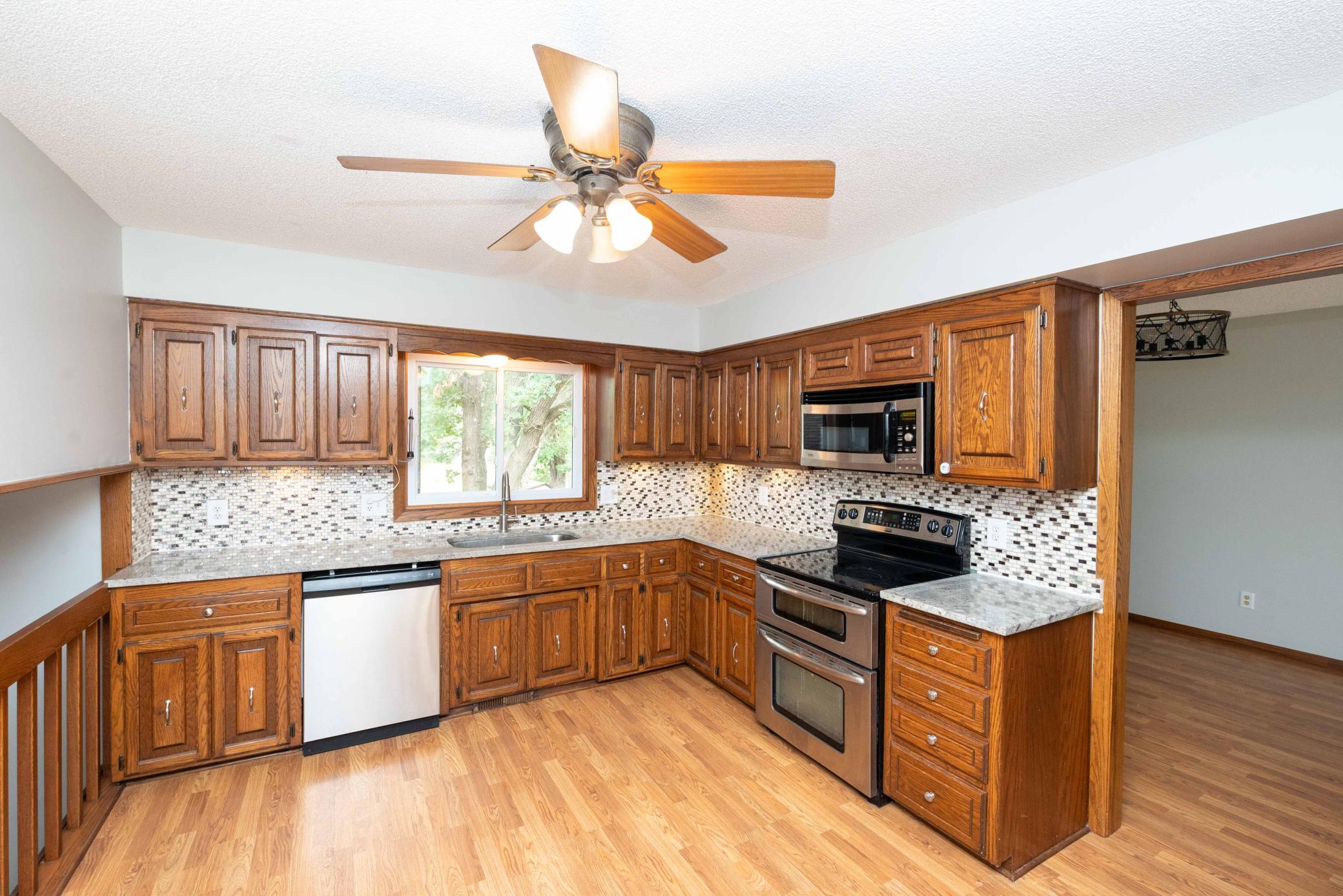 369 118th Avenue NW, Coon Rapids, MN 55448
