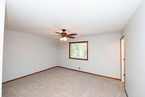 369 118th Avenue NW, Coon Rapids, MN 55448