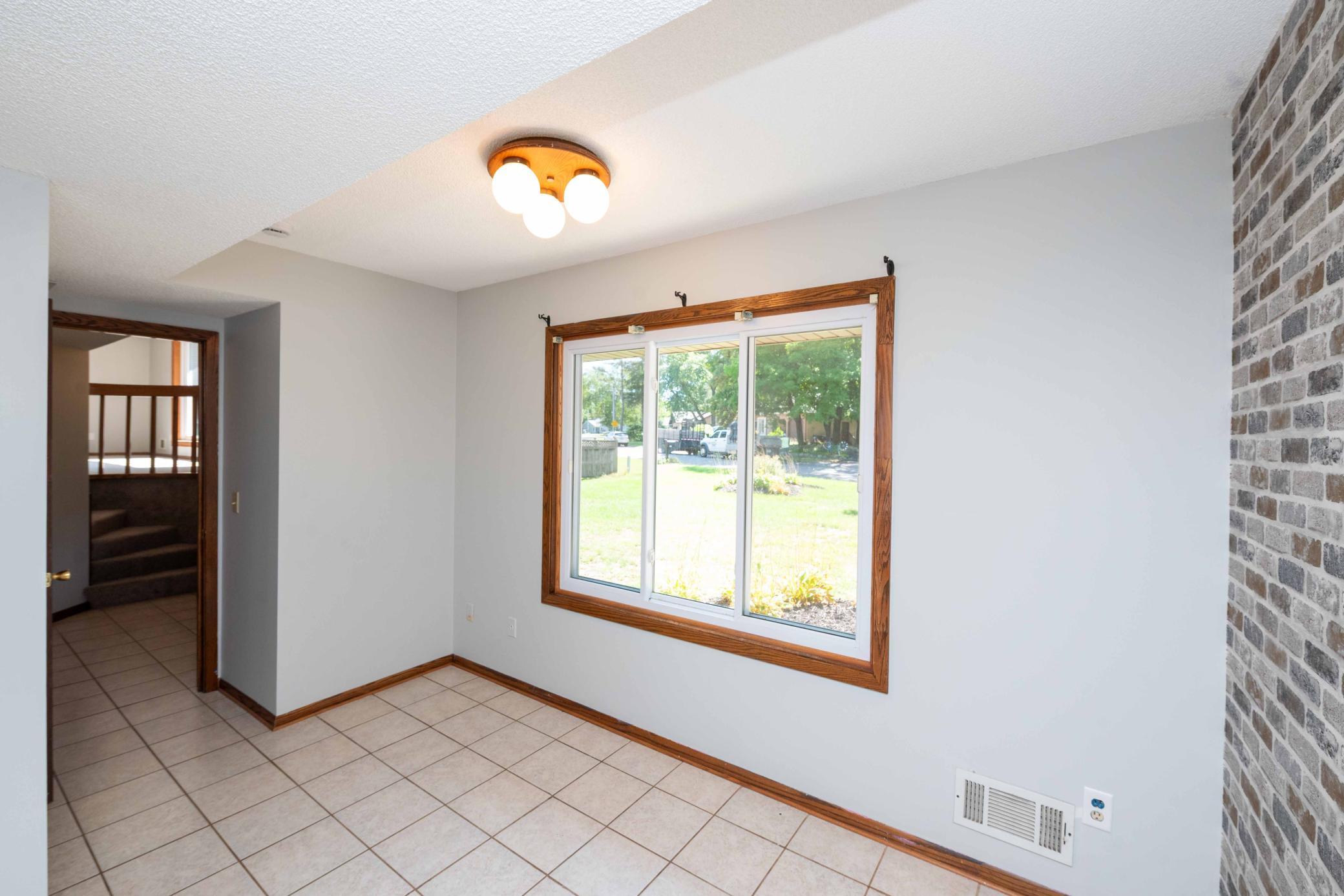Main Floor 4th BR or Office