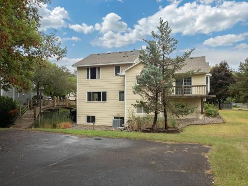 2613 Kennelly Place, Burnsville, MN 55337
