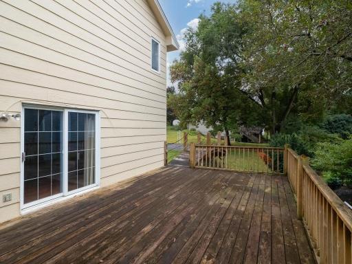 2613 Kennelly Place, Burnsville, MN 55337