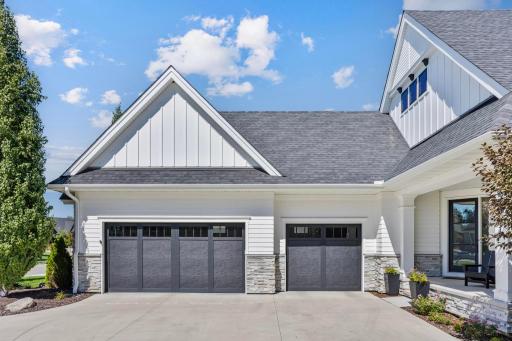 7091 Highland Court, Eden Prairie, MN 55346
